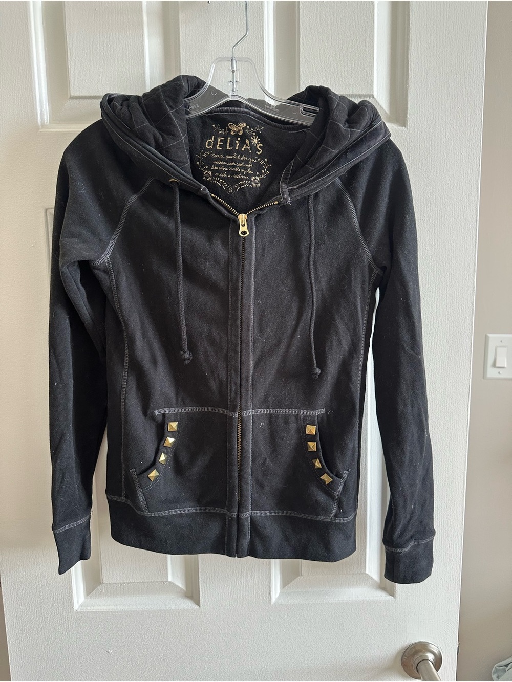 Vintage Y2K dELiA*s Black Zip-Front Hooded Jacket with Gold Studs
